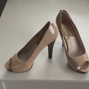 Kors peep toe nude patent leather pumps